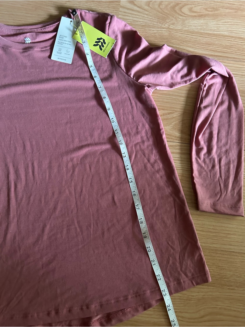 NWT all in motion Beyond Ease Crewneck Tee Women’s XS - Picture 4 of 6